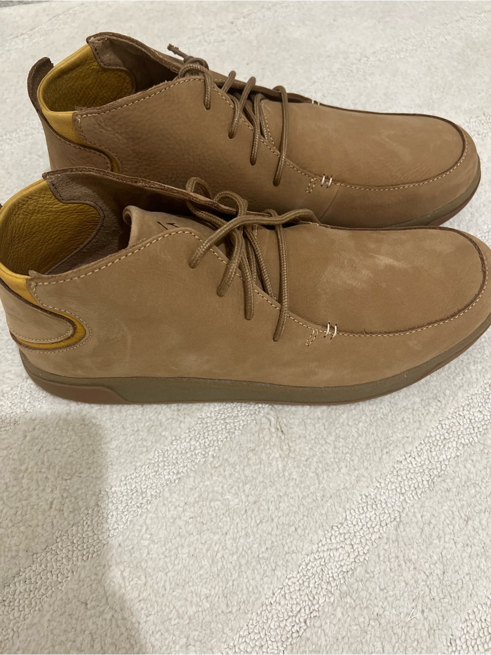 OluKai Men's Brown Chukka Boots brand new SIZE 12